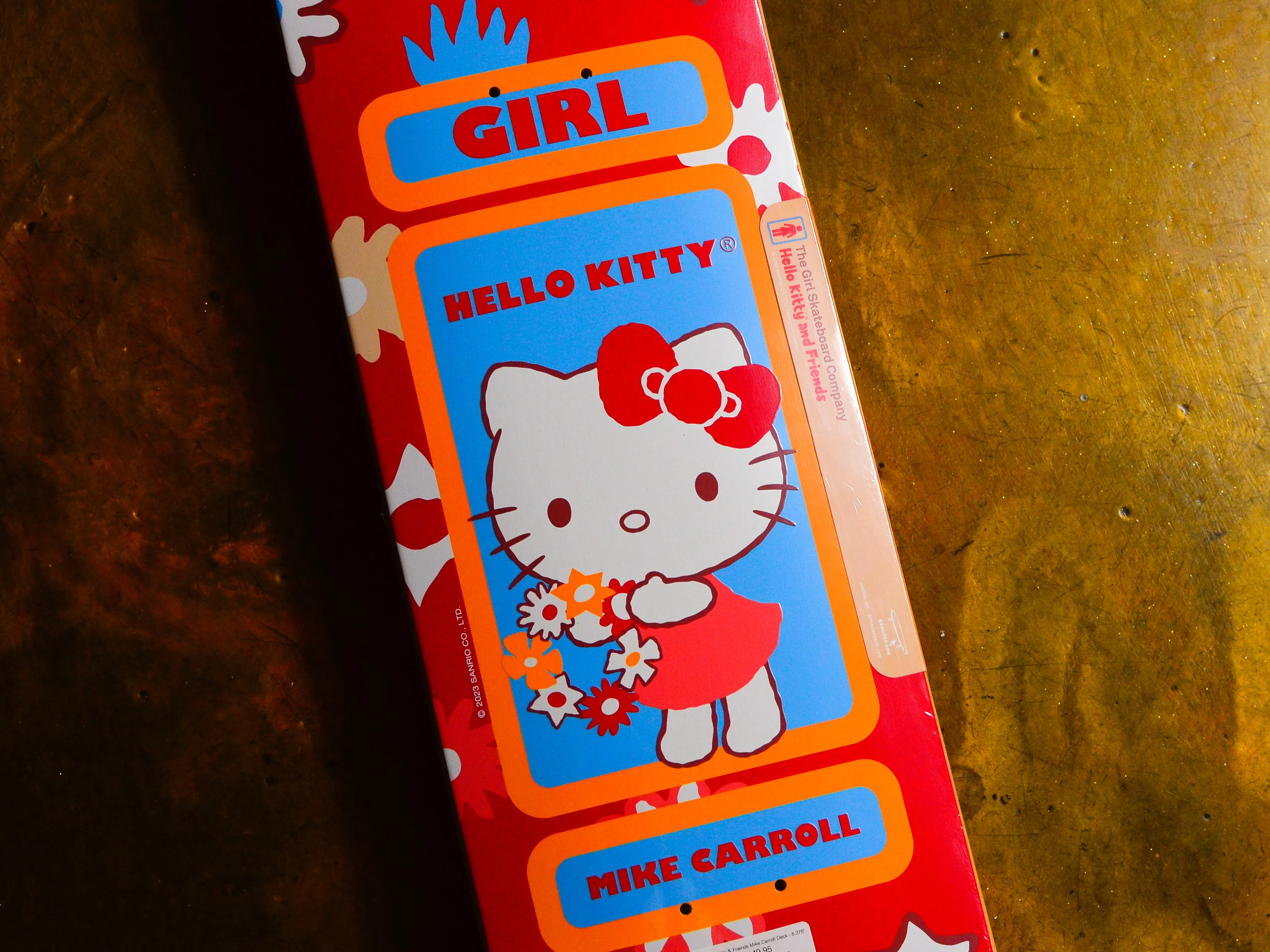 Hello Kitty & Friends Hello Kitty Mike Carroll Deck - 8