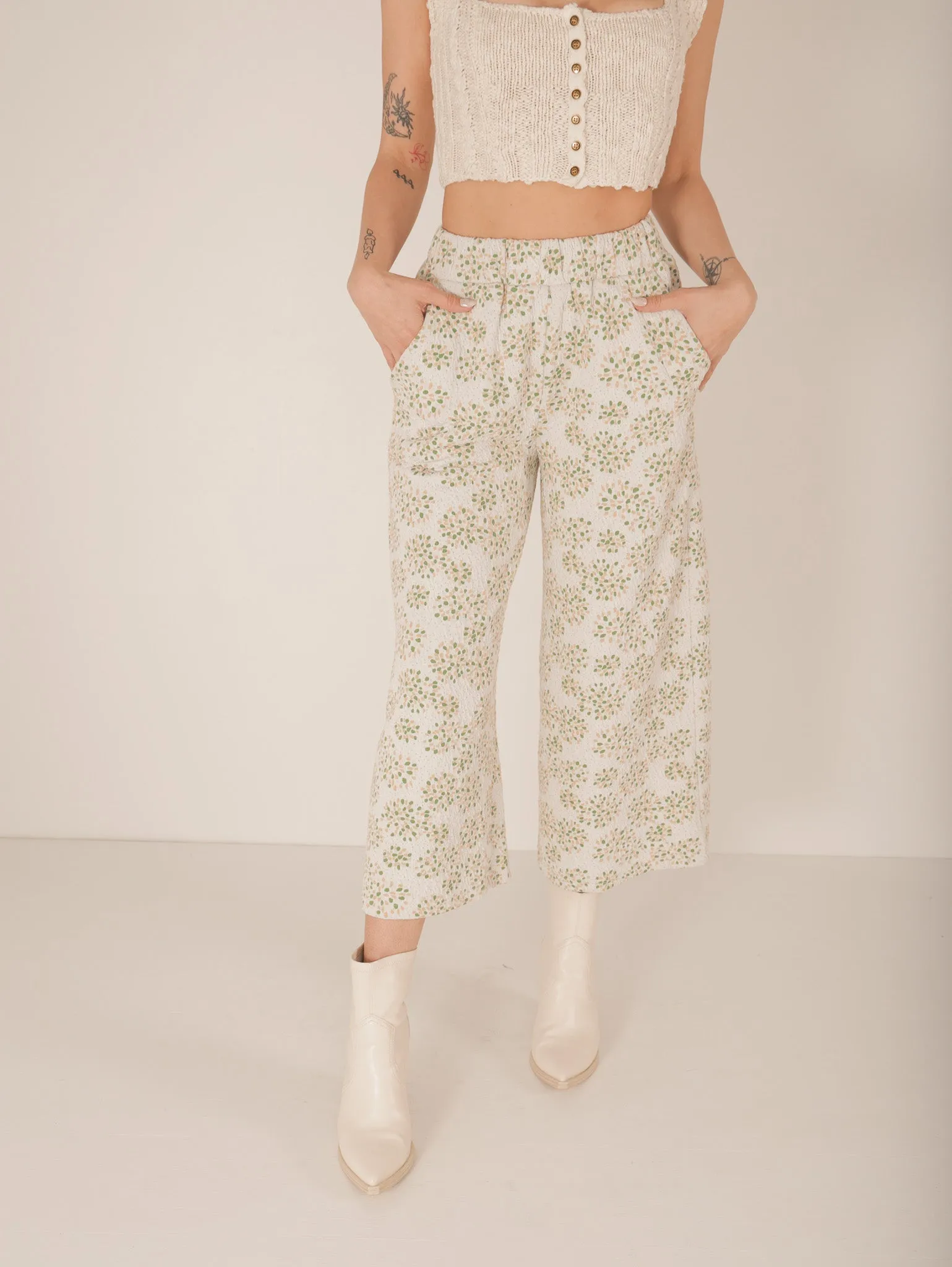 Lyra Flower Jacquard Pants